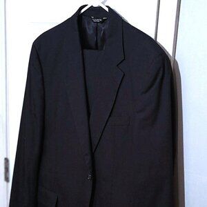 Joseph A. Bank Men Deep Blue 2 Peice Suit   44R